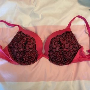 Pink and black lace ultra push up bra